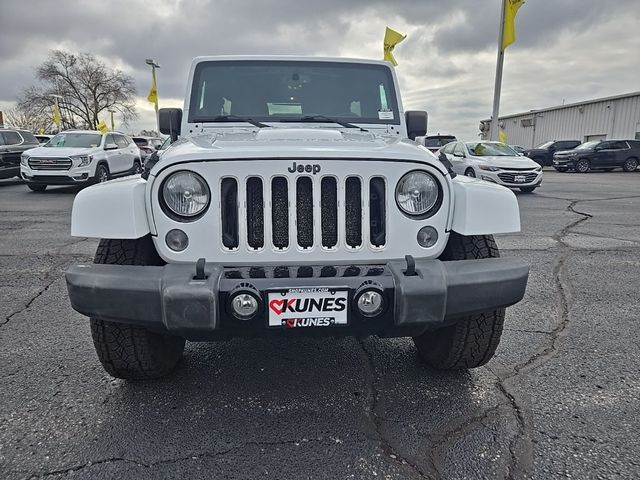 2014 Jeep Wrangler Unlimited Polar