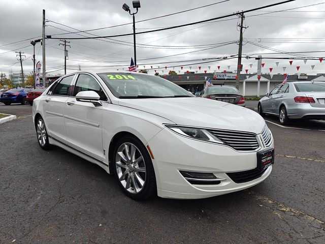 2014 Lincoln MKZ Base