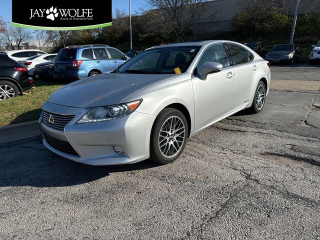 2014 Lexus ES Hybrid 300h