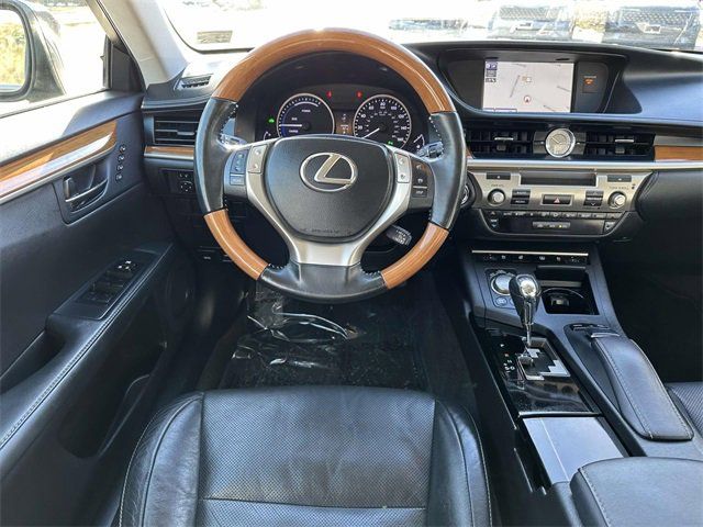 2014 Lexus ES Hybrid 300h