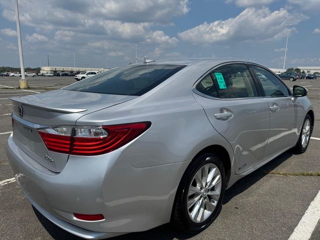 2014 Lexus ES Hybrid 300h