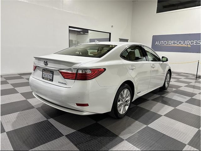 2014 Lexus ES Hybrid 300h