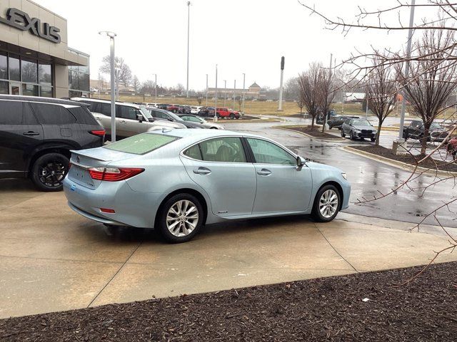 2014 Lexus ES Hybrid 300h