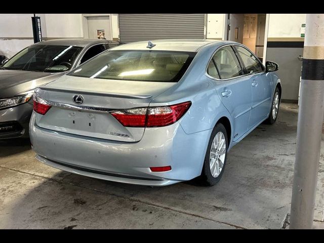 2014 Lexus ES Hybrid 300h