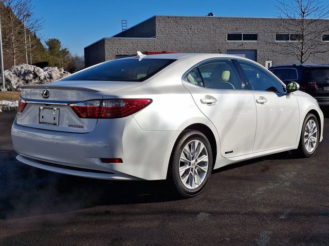 2014 Lexus ES Hybrid 300h