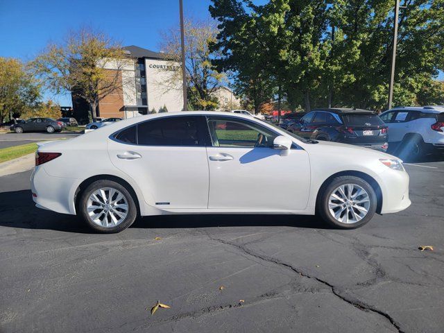 2014 Lexus ES Hybrid 300h