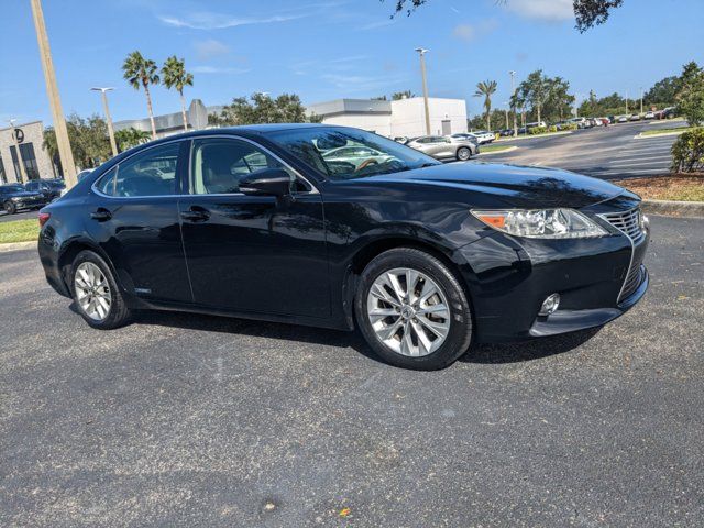 2014 Lexus ES Hybrid 300h