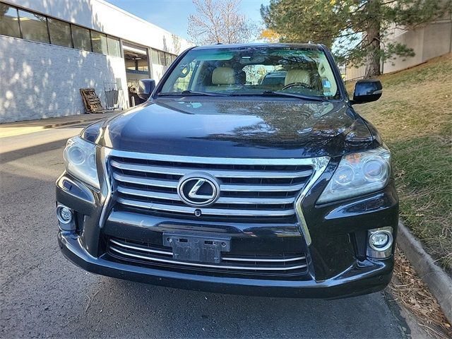 2014 Lexus LX 570