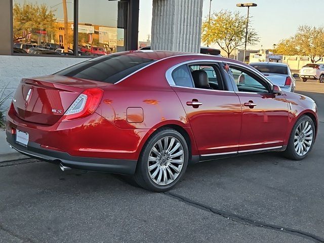 2014 Lincoln MKS Base