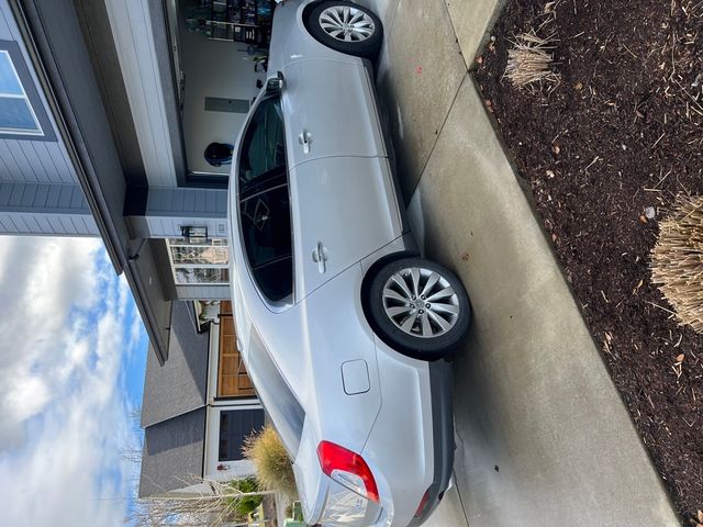 2014 Lincoln MKS Base