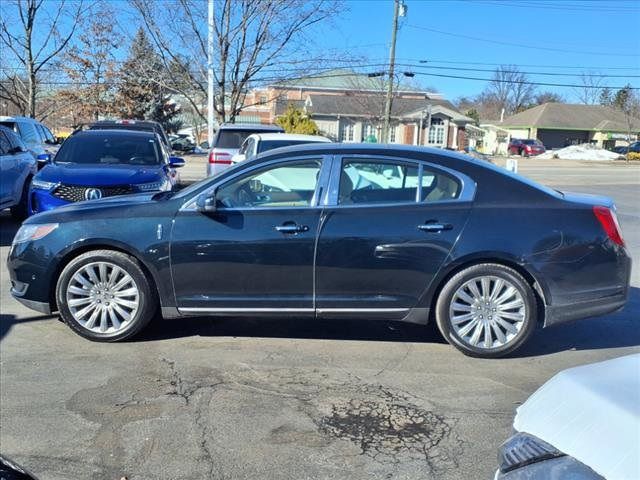 2014 Lincoln MKS Base