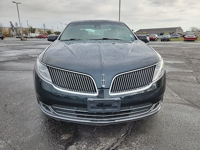 2014 Lincoln MKS Base