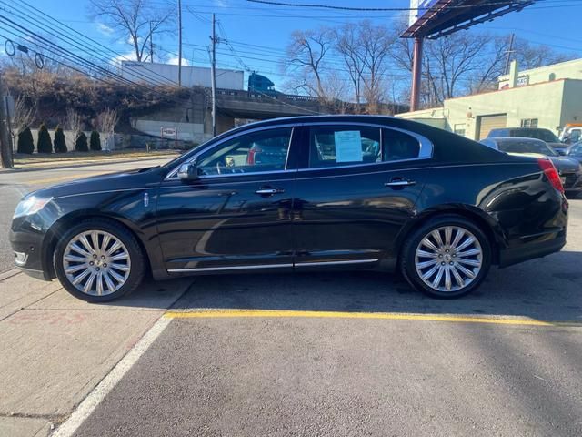 2014 Lincoln MKS Base