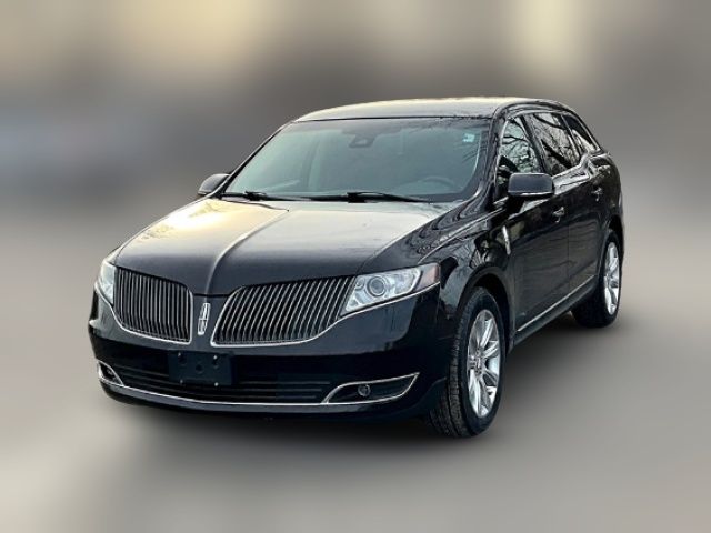 2014 Lincoln MKT Base