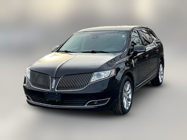 2014 Lincoln MKT Base