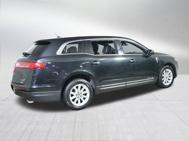 2014 Lincoln MKT Base