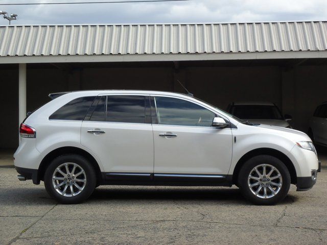 2014 Lincoln MKX Base