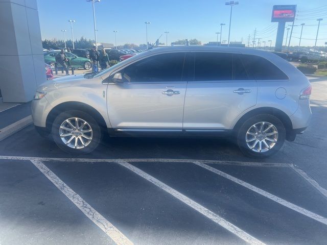 2014 Lincoln MKX Base