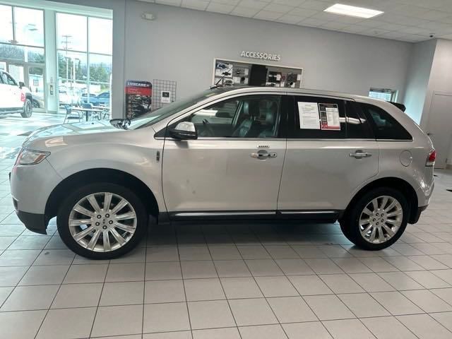 2014 Lincoln MKX Base