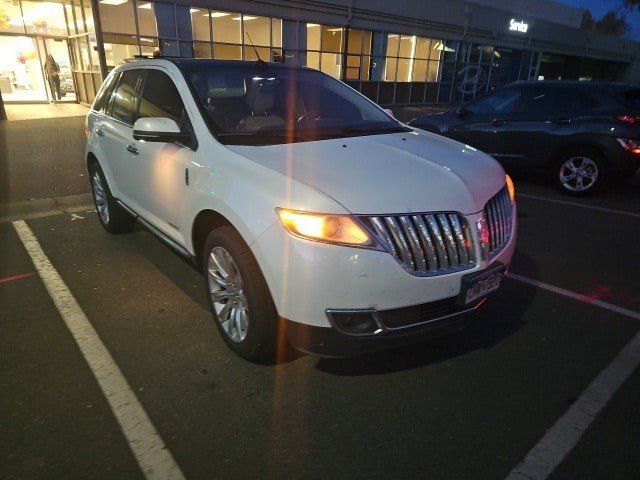 2014 Lincoln MKX Base