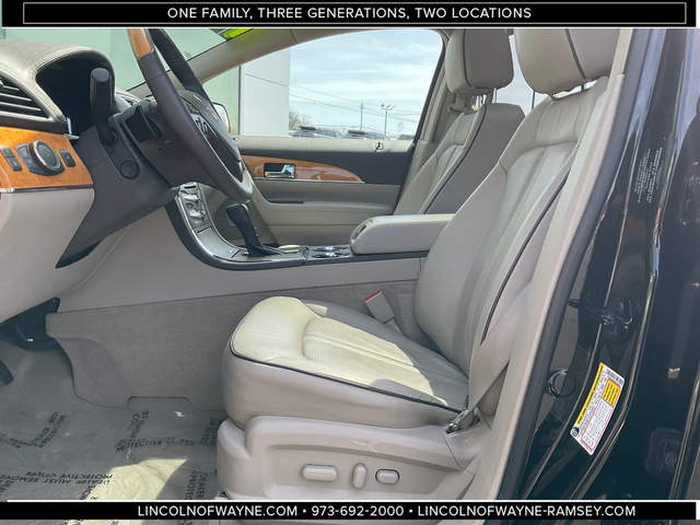 2014 Lincoln MKX Base