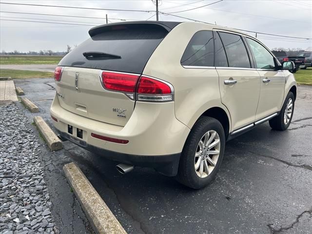 2014 Lincoln MKX Base