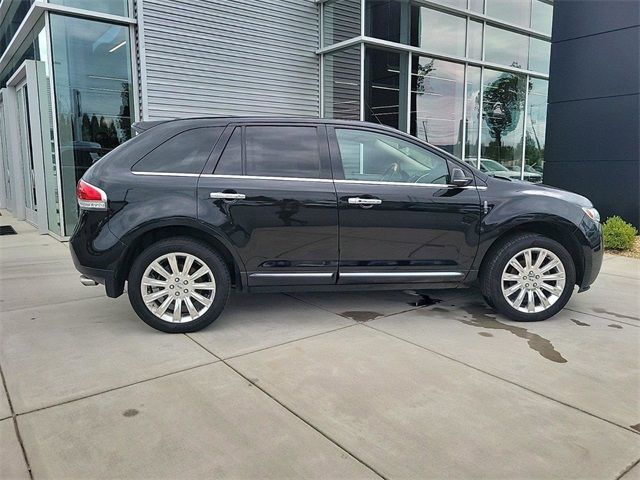 2014 Lincoln MKX Base