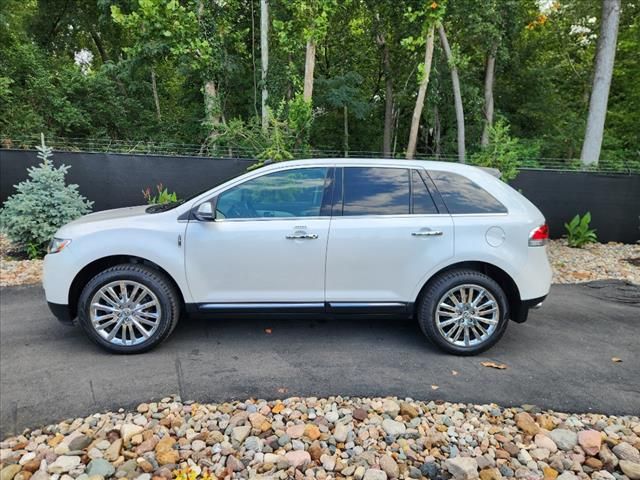 2014 Lincoln MKX Base