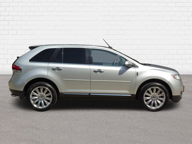 2014 Lincoln MKX Base