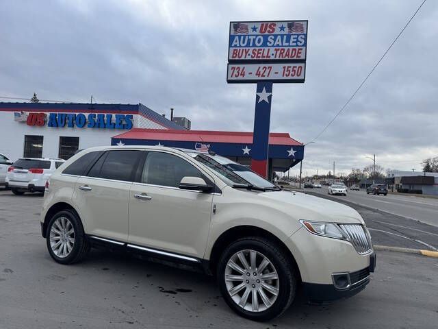 2014 Lincoln MKX Base