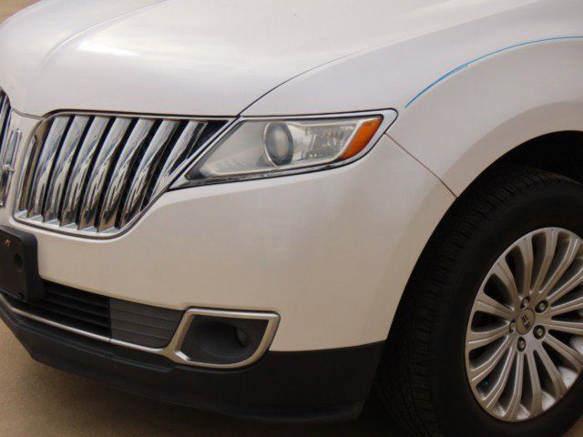 2014 Lincoln MKX Base