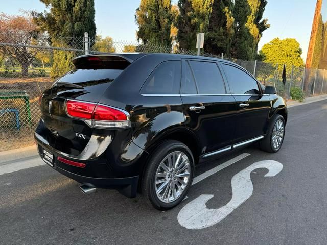 2014 Lincoln MKX Base