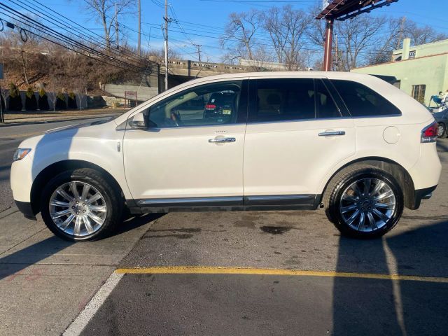 2014 Lincoln MKX Base