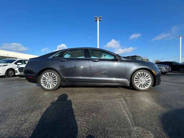 2014 Lincoln MKZ Base