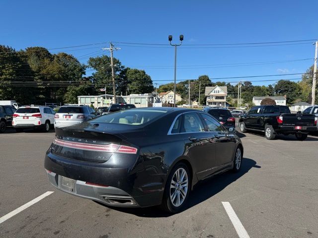 2014 Lincoln MKZ Base