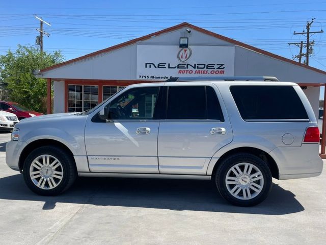 2014 Lincoln Navigator Base