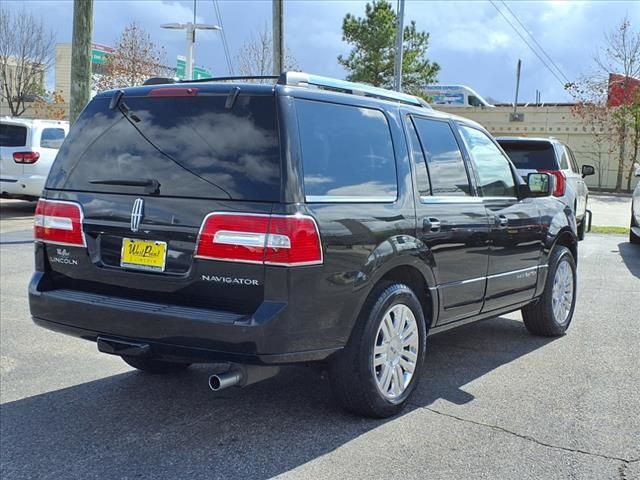 2014 Lincoln Navigator Base