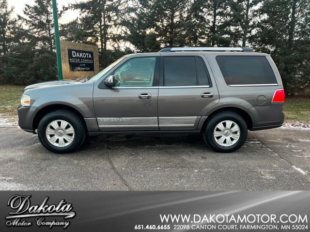 2014 Lincoln Navigator Base