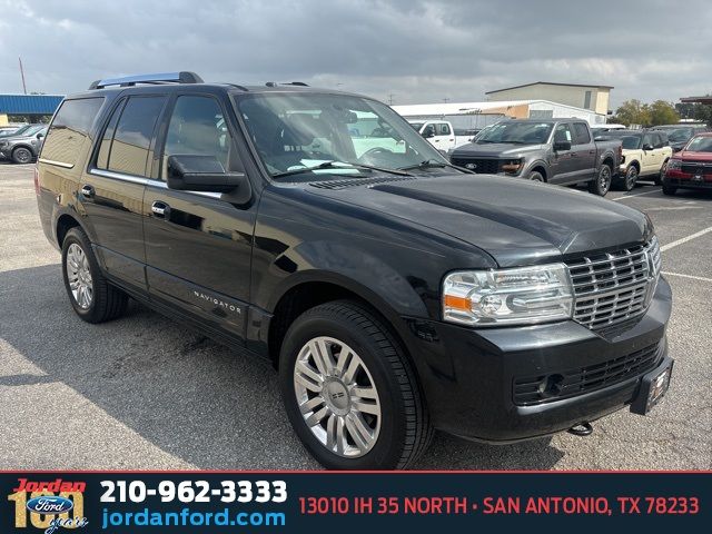 2014 Lincoln Navigator Base