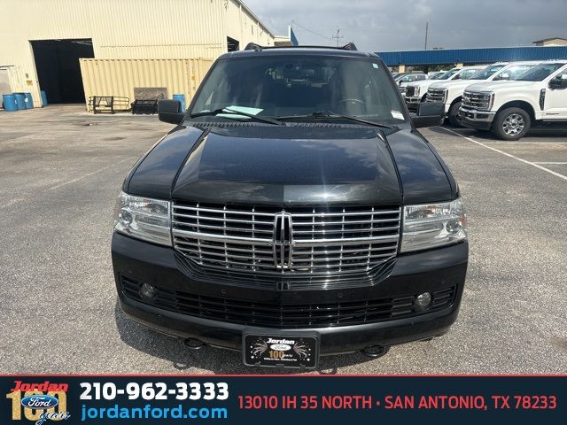 2014 Lincoln Navigator Base