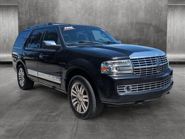 2014 Lincoln Navigator Base