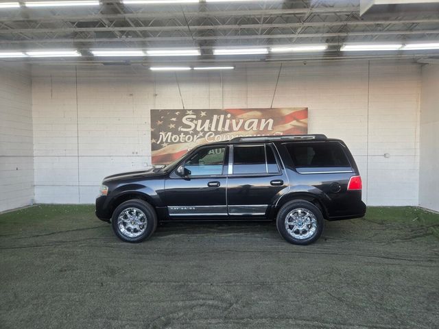 2014 Lincoln Navigator Base