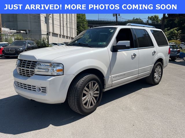 2014 Lincoln Navigator Base