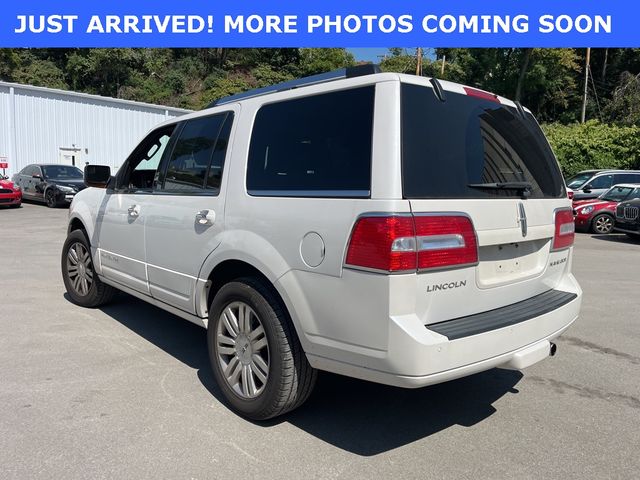 2014 Lincoln Navigator Base