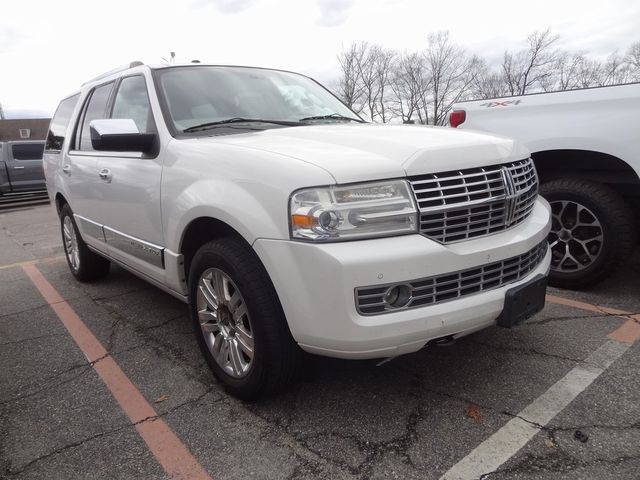 2014 Lincoln Navigator Base