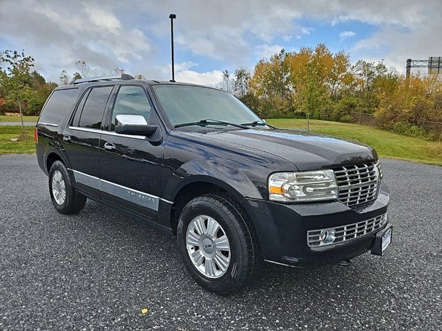 2014 Lincoln Navigator Base