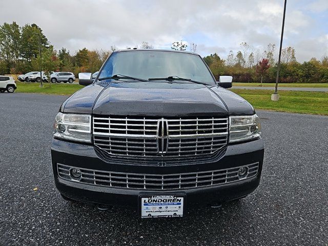 2014 Lincoln Navigator Base