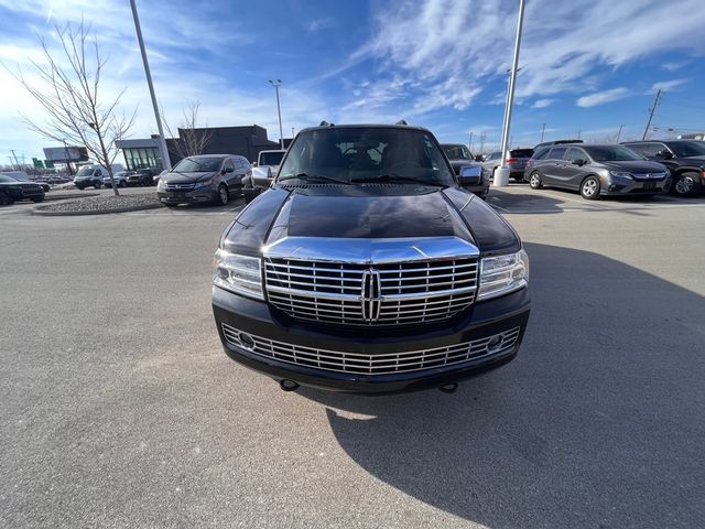 2014 Lincoln Navigator Base