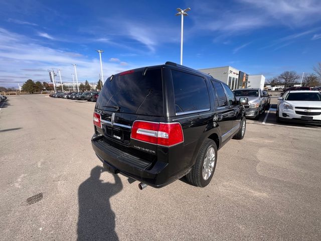 2014 Lincoln Navigator Base