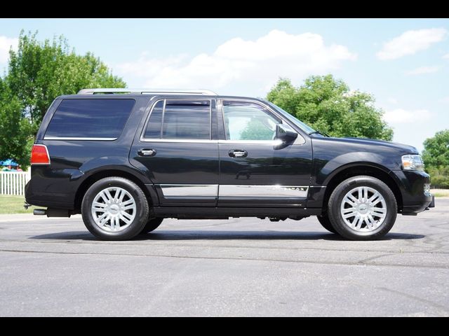 2014 Lincoln Navigator Base